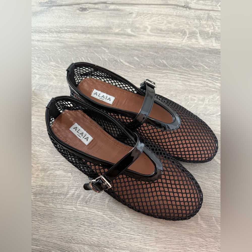 Brand new Authentic Alaia fishnet ballerina flats